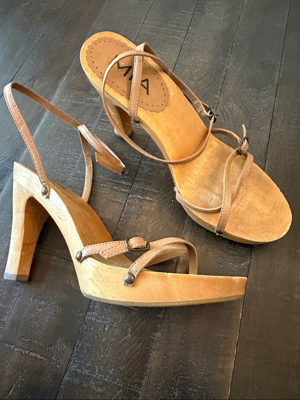 MIA Brown Leather Strap Y2K Block Heel Sandals